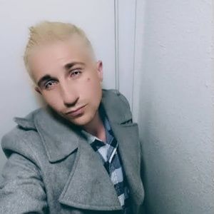 Meet your Posher, Joshua